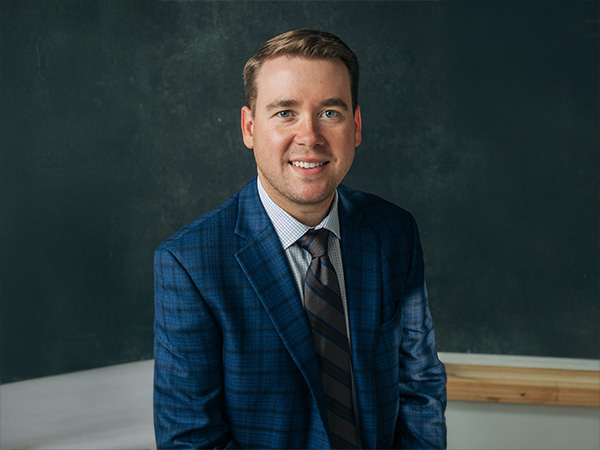 Dr. Ben Burch of Specialty Orthopaedics Performs Georgia’s First Endoscopic Spinal Fusion Surgeries